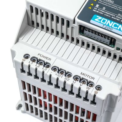 Low Voltage Inverter 5.5kw AC Frequency Inverter VFD Variable Frequency Drivers with EMC Filter for Motor Three Phase